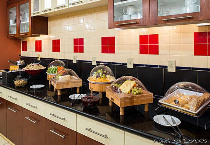 Residence Inn By Marriott Philadelphia Ленґгорн Ресторан фото